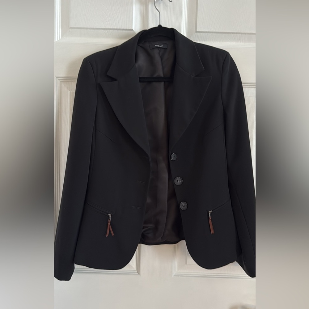 Classic Black Women's Blazer - Timeless Tailored Jacket